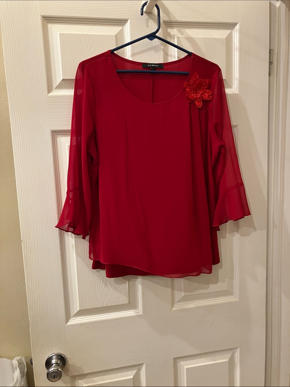 Le Suit Red Floral-Applique Chiffon Blouse